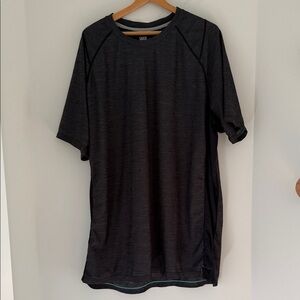 Saxx Men's Charcoal Short Sleeve Drop Temp Technology Hot Shot Tech Tee